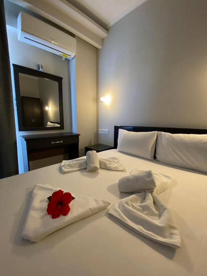 Hotel Banbus Loutra Edipsou  Eksteriør billede