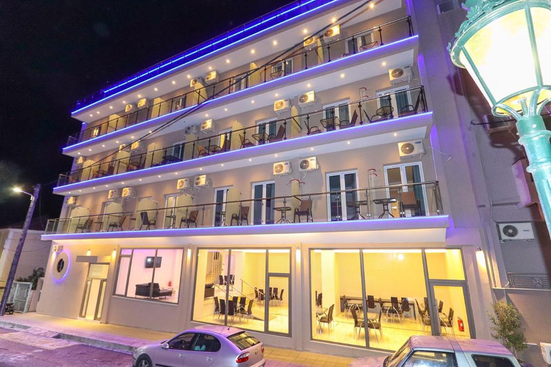 Hotel Banbus Loutra Edipsou  Eksteriør billede